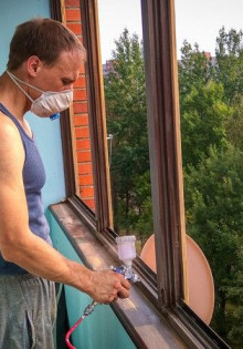 Как выполняется ремонт окон из дерева?