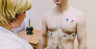 Гигрома на ноге: что это такое и как с ней справиться?