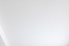 Гипсокартонный потолок: практическое руководство от выбора до финальной отделки