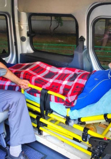 Как перевезти лежачего больного?