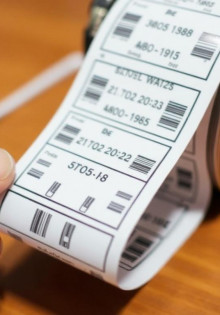 Печать этикеток: как выбрать технологию, материал и не переплатить