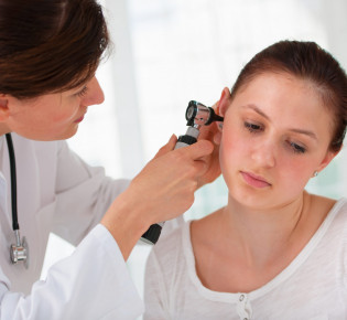 Причины воспаления внутреннего уха и методы его лечения