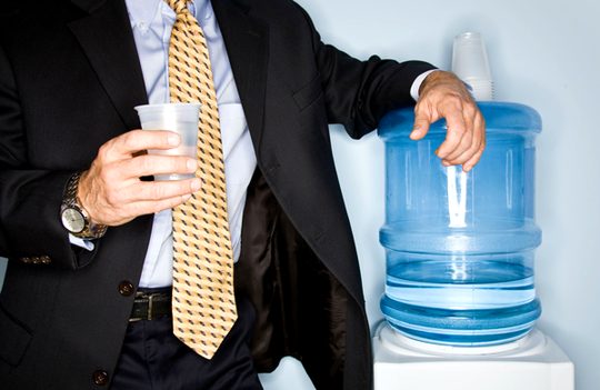 Сколько воды нужно заказывать для офиса?