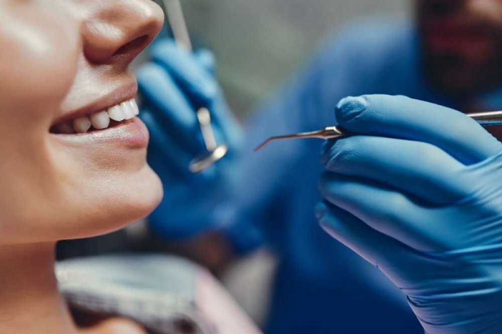 Как работают стоматологические клиники?